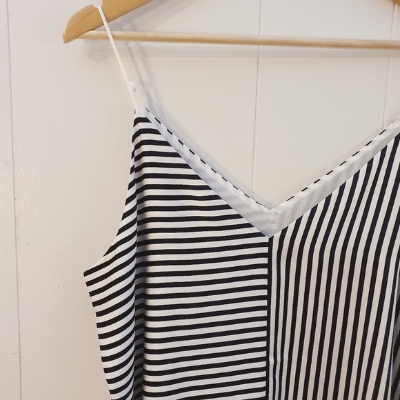 Express Camisole with Adjustable Straps | Striped | Size L - Picture 2 of 6